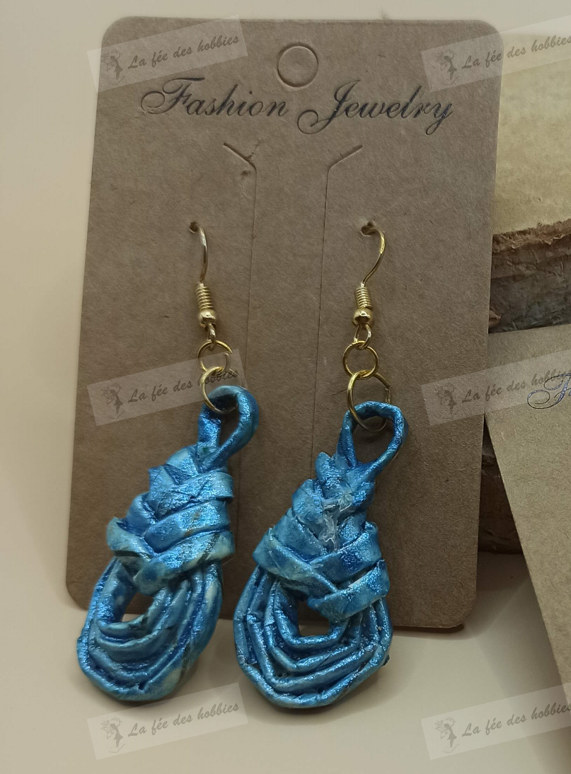 boucles d'oreilles papier arabesque bleu