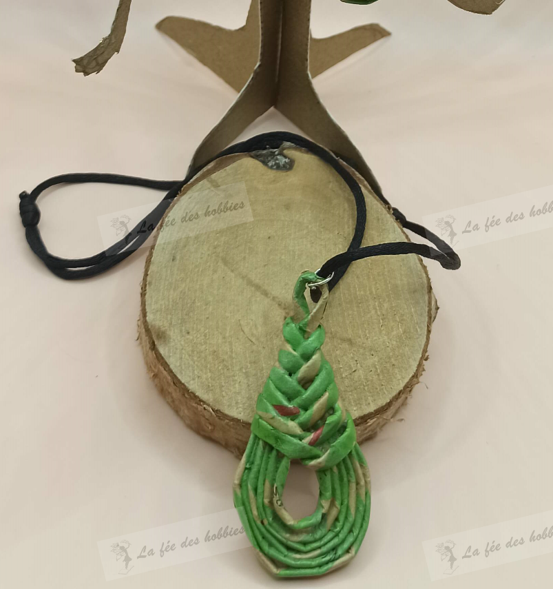 pendentif_papier_arabesque_vert